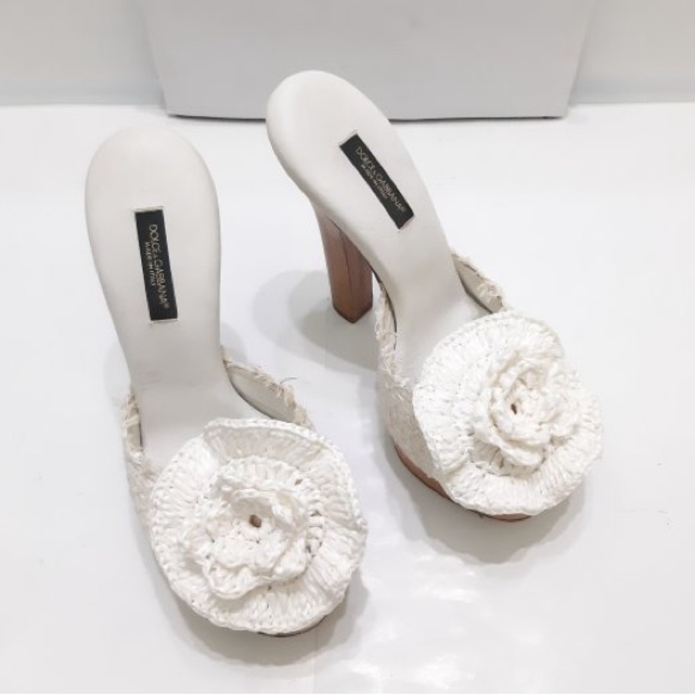 NWT Dolce & Gabbana White Raffia Heels